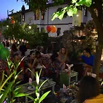 Nensie\'S Boutique Hotel