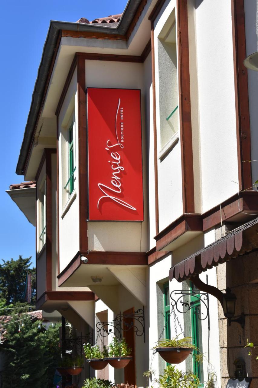Otel Nensie's Boutique