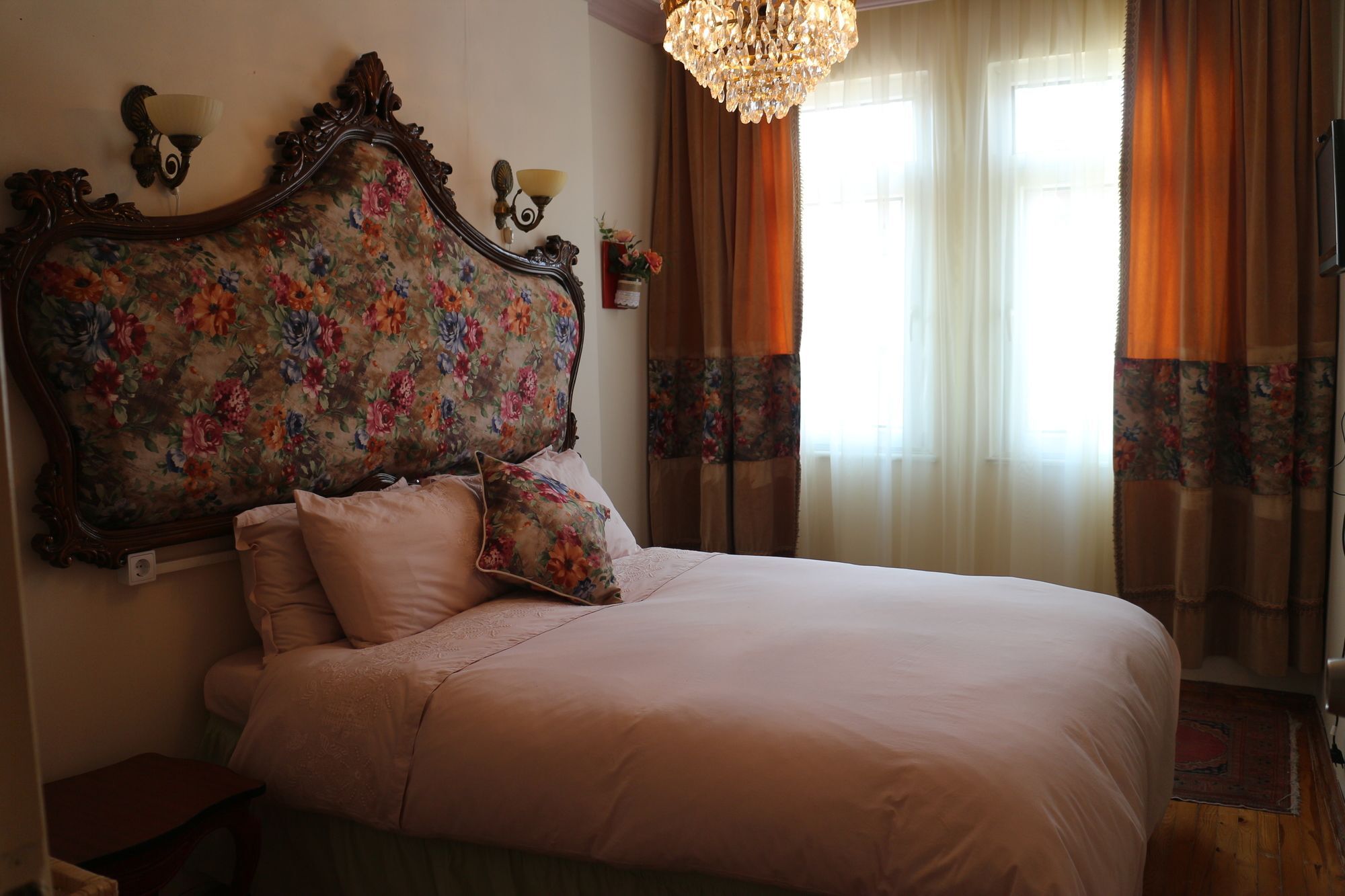 Otel Nensie's Boutique